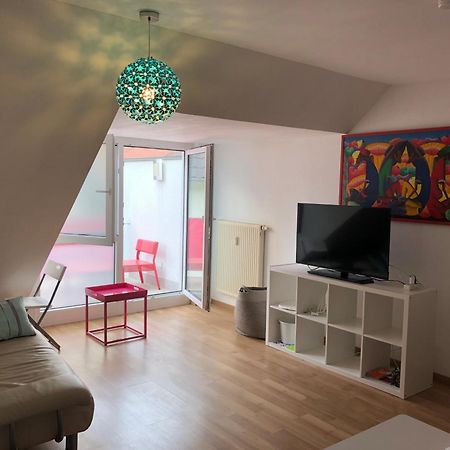 Studio Ochsenfurt Mit Sonnigem Balkon Apartment Екстериор снимка