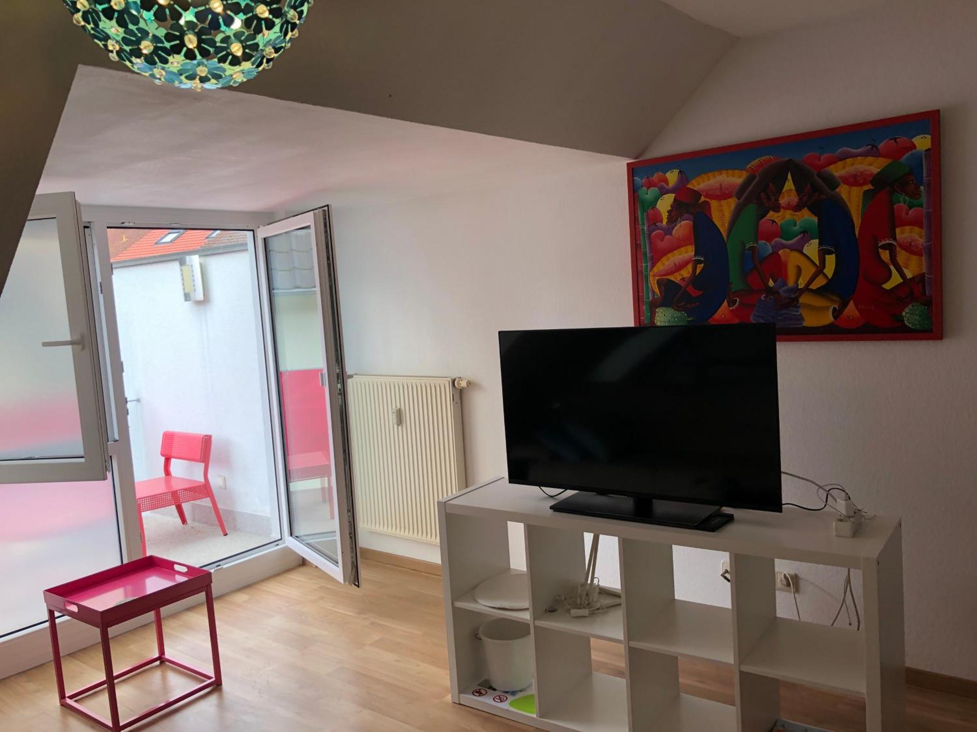 Studio Ochsenfurt Mit Sonnigem Balkon Екстериор снимка