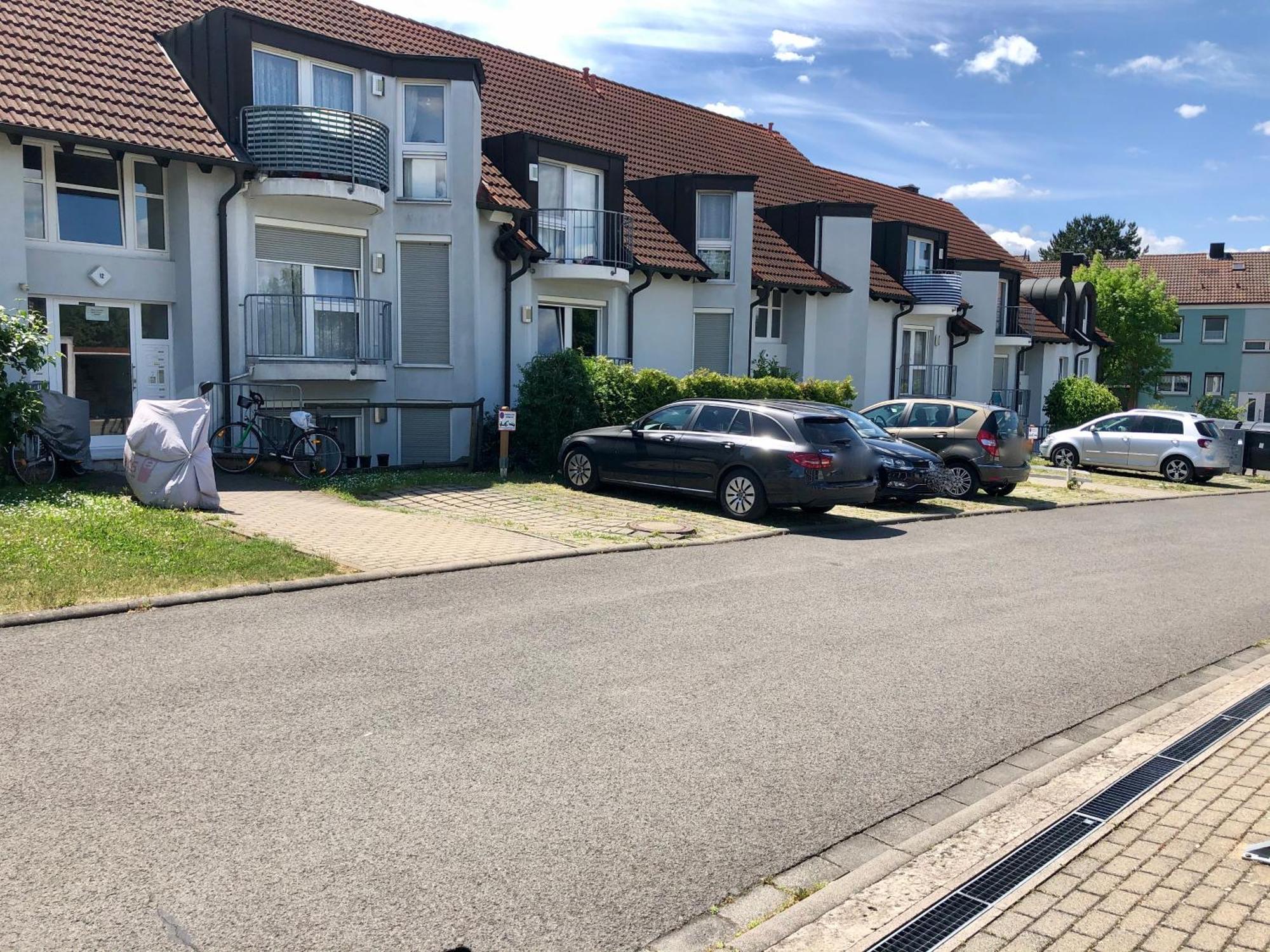 Studio Ochsenfurt Mit Sonnigem Balkon Екстериор снимка