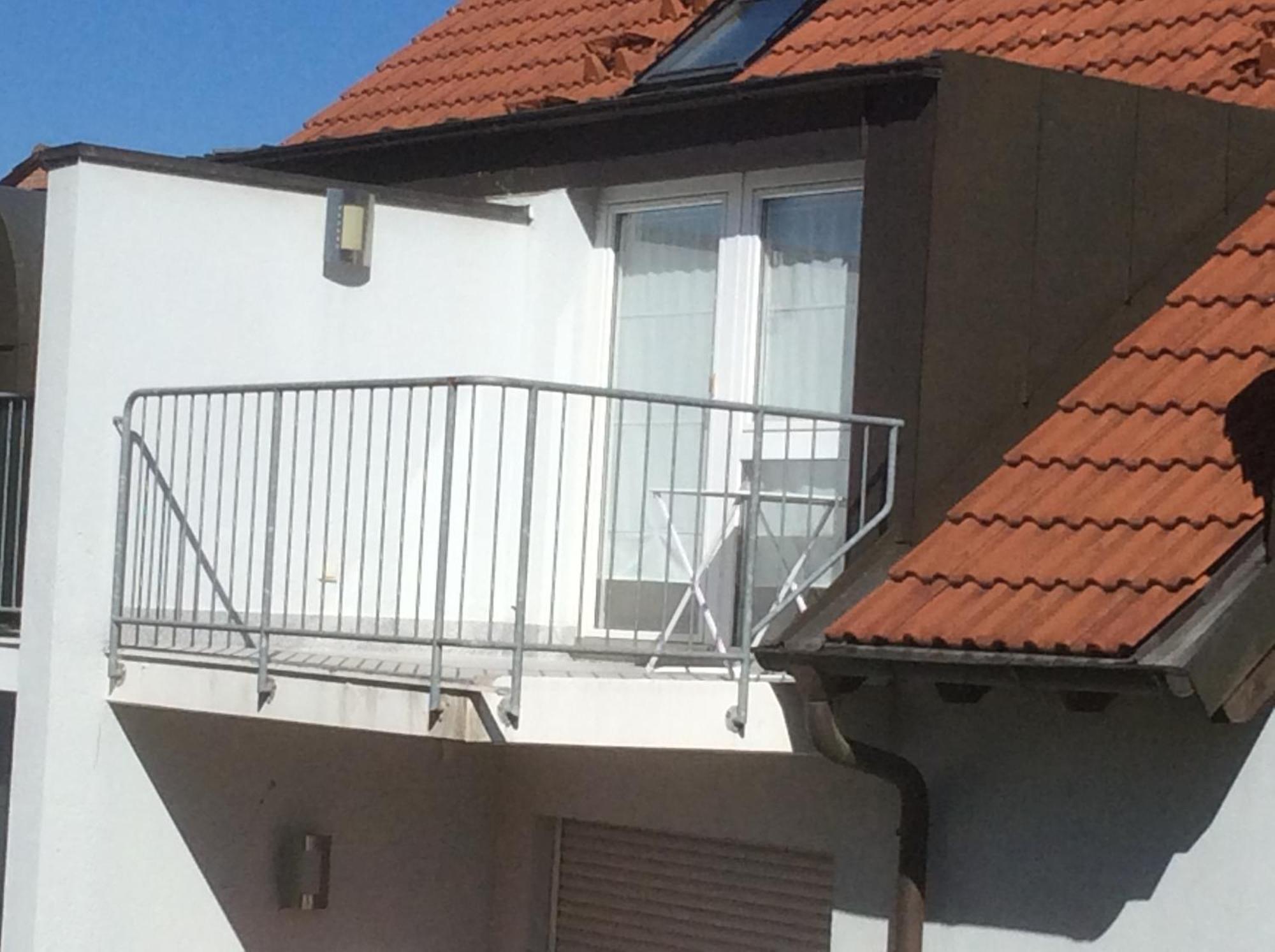 Studio Ochsenfurt Mit Sonnigem Balkon Екстериор снимка