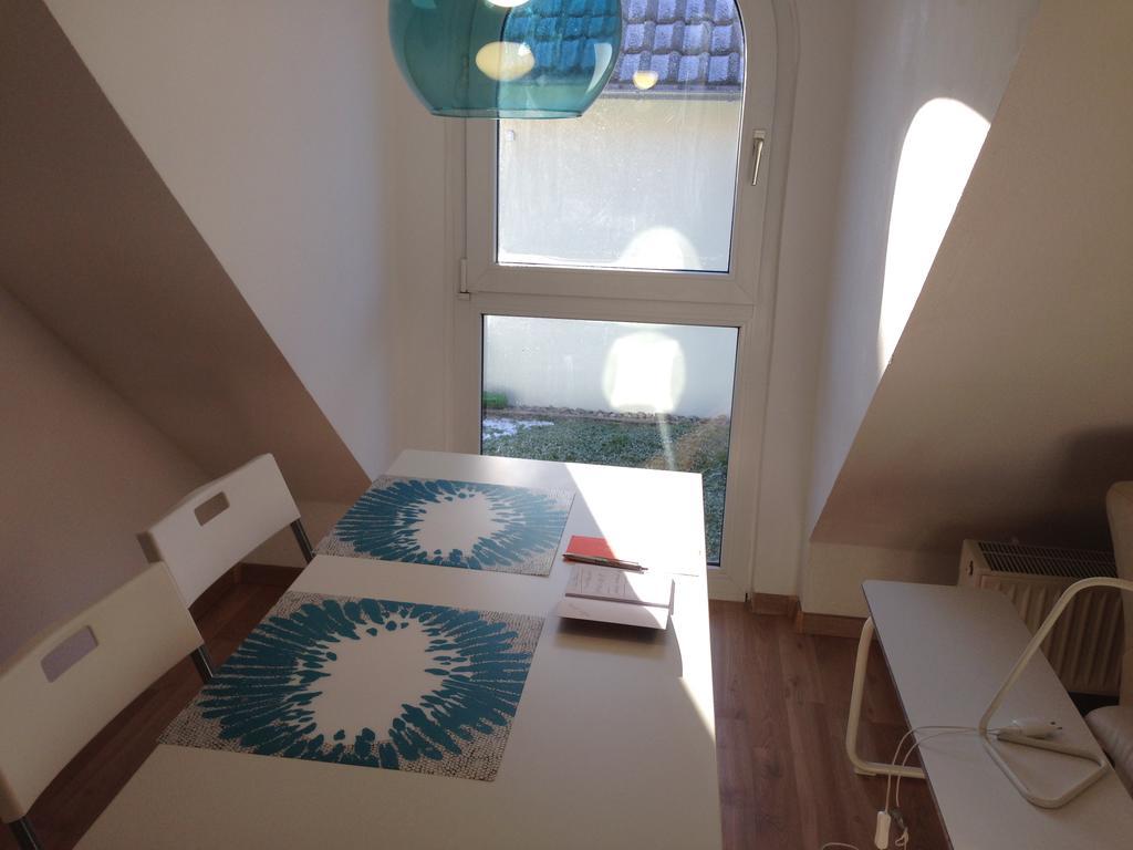 Studio Ochsenfurt Mit Sonnigem Balkon Екстериор снимка